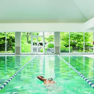 https://aspria-royal-la-rasante.brusselshotelsbook.com